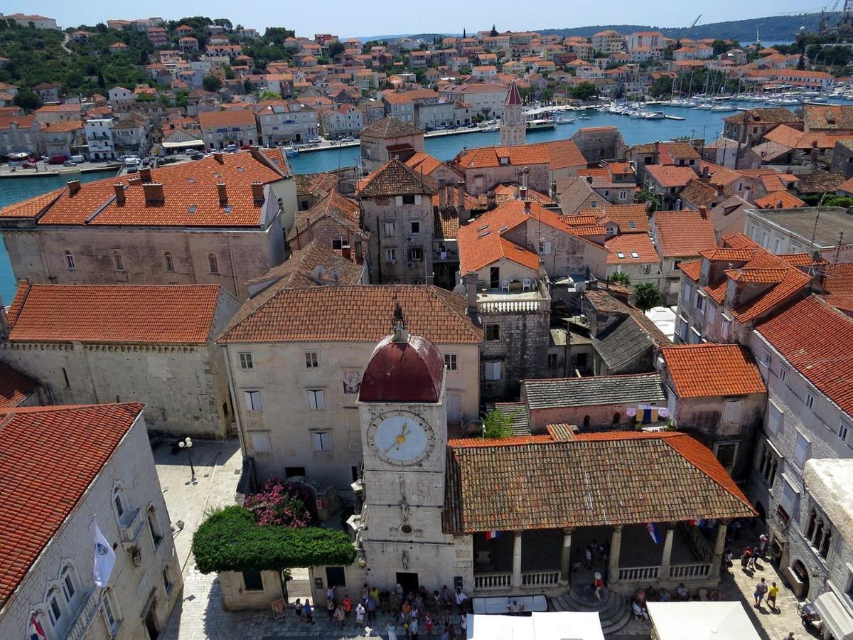 Apartments Filipo Trogir Luaran gambar