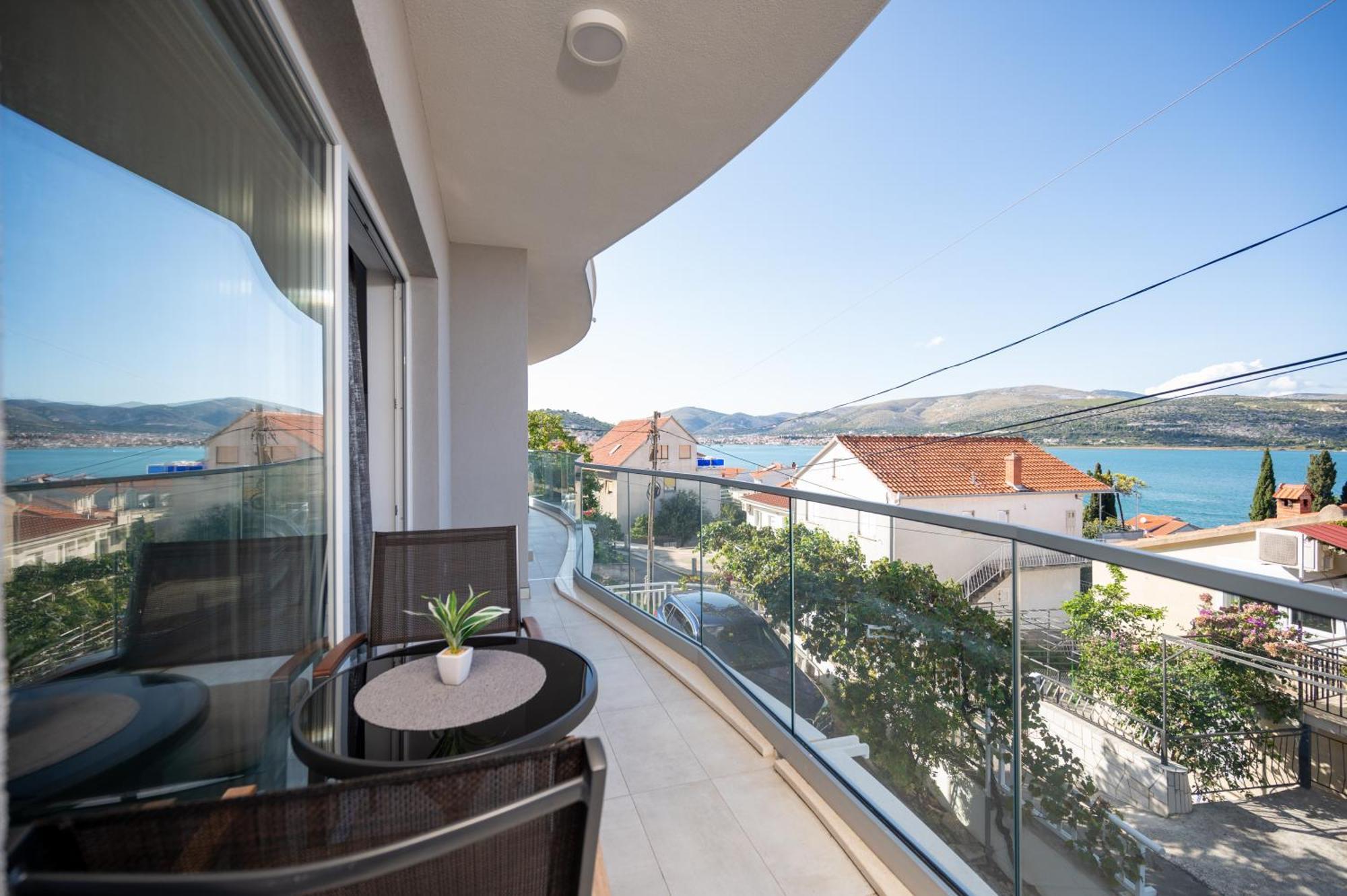 Apartments Filipo Trogir Luaran gambar