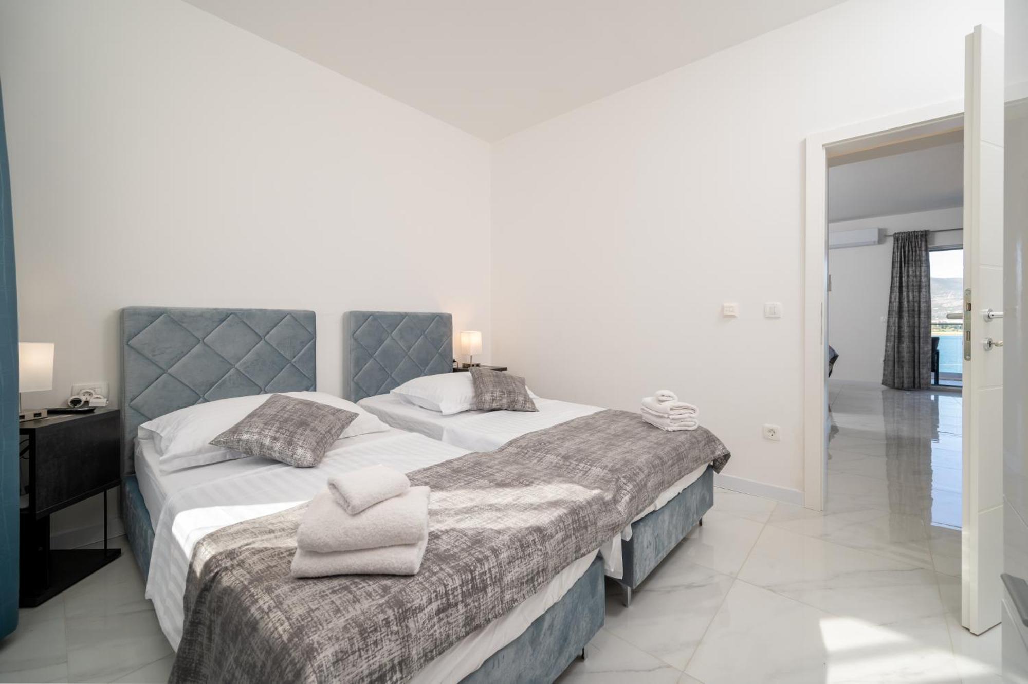 Apartments Filipo Trogir Luaran gambar