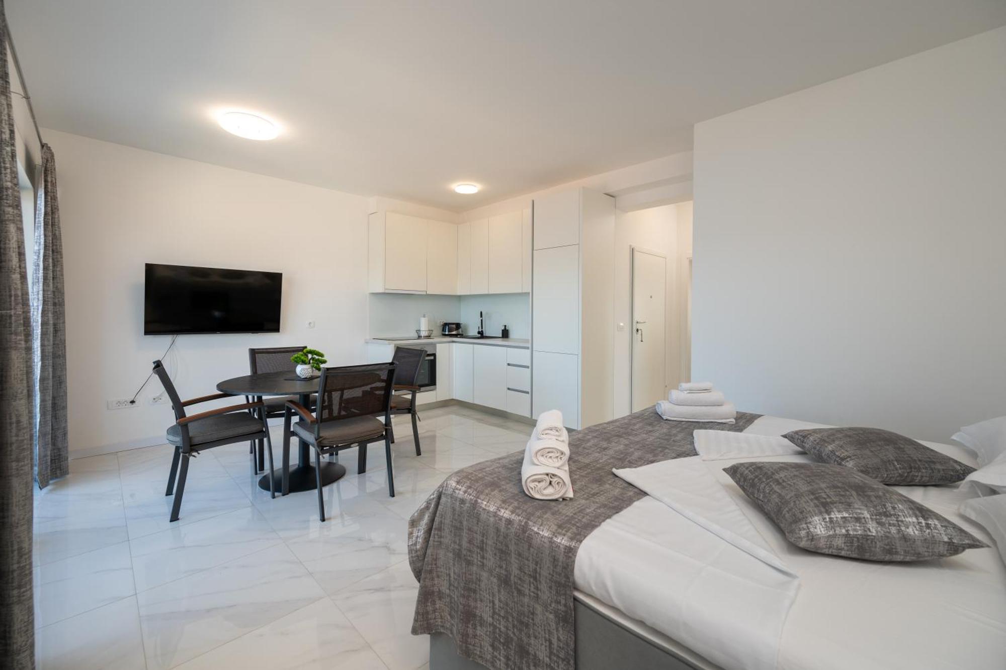 Apartments Filipo Trogir Luaran gambar