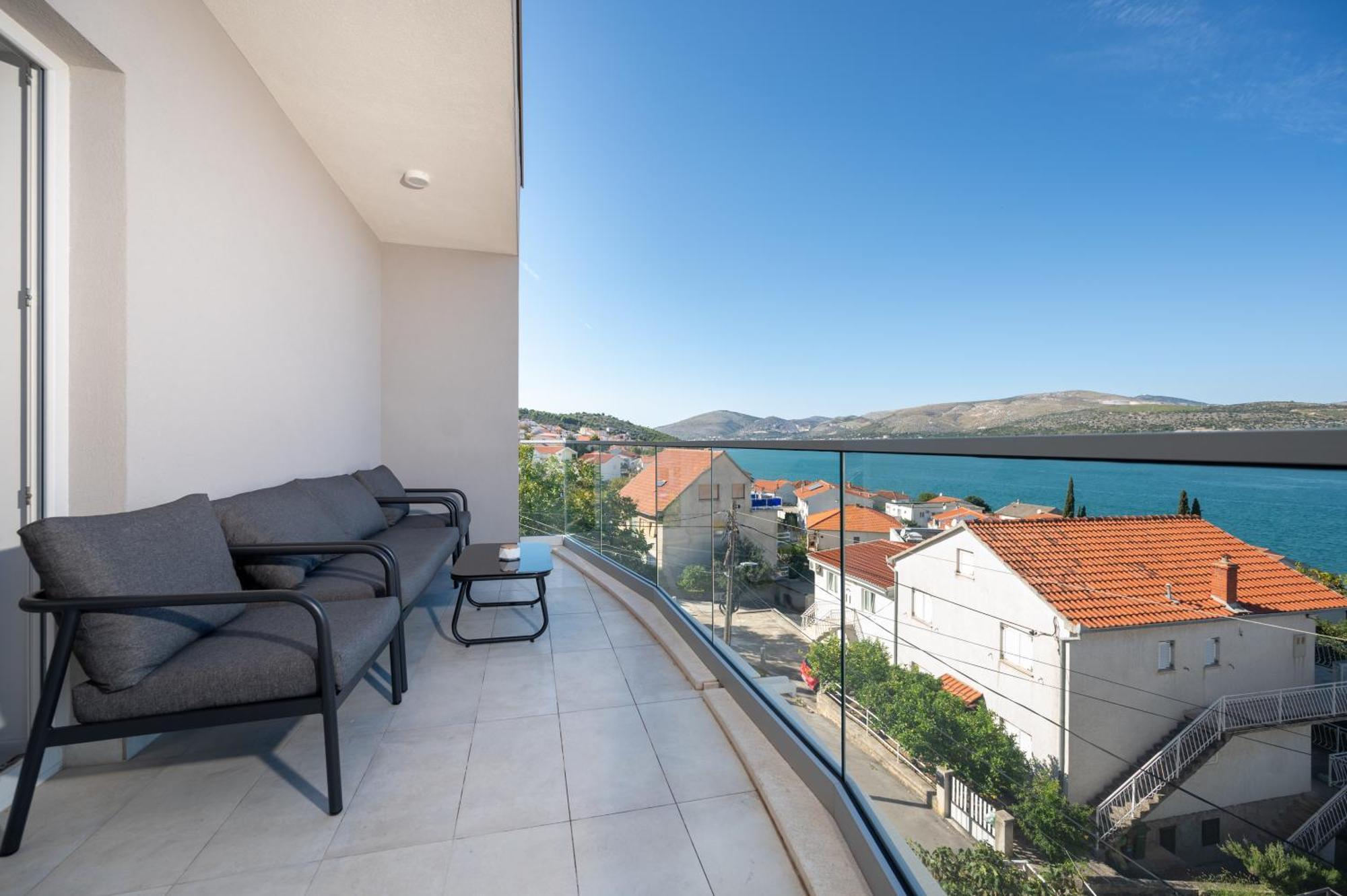 Apartments Filipo Trogir Luaran gambar