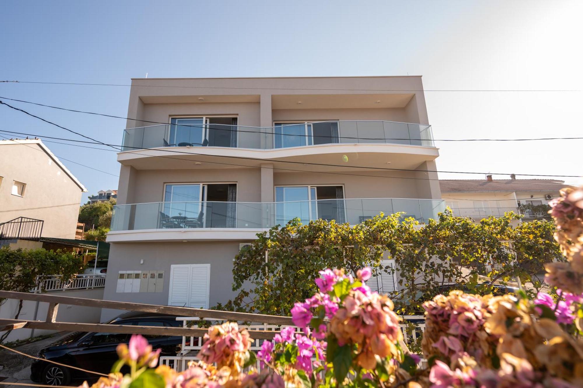 Apartments Filipo Trogir Luaran gambar