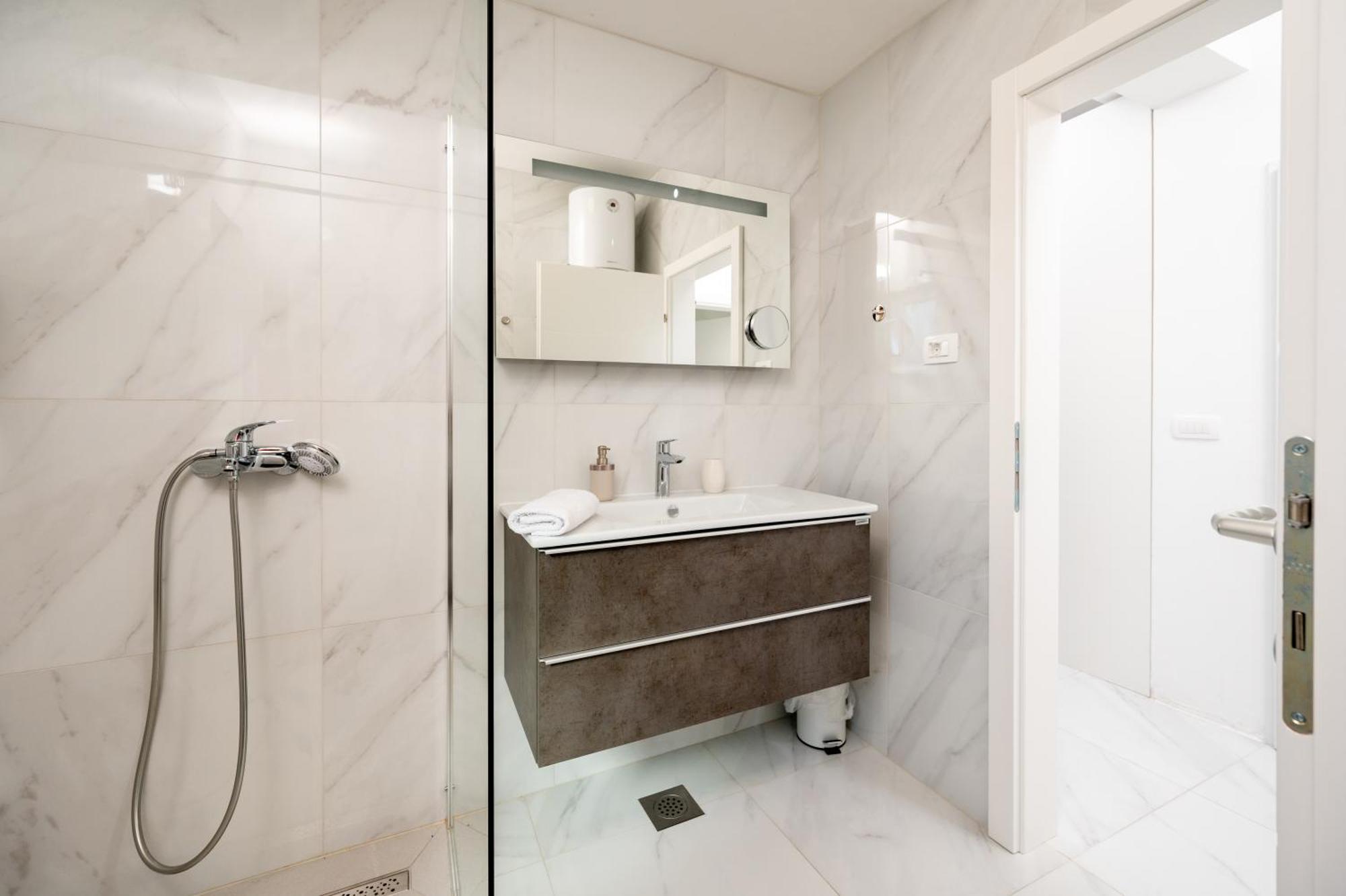Apartments Filipo Trogir Luaran gambar